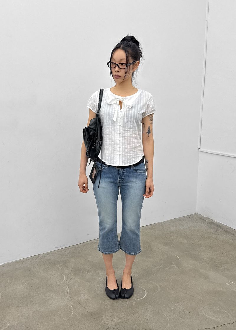 [MADE] Rouer Tie Short-Sleeve Blouse