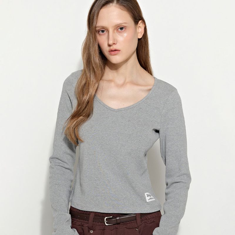 Brighten（ブライトン）の「Essential V-Neck Grey（Tops）」