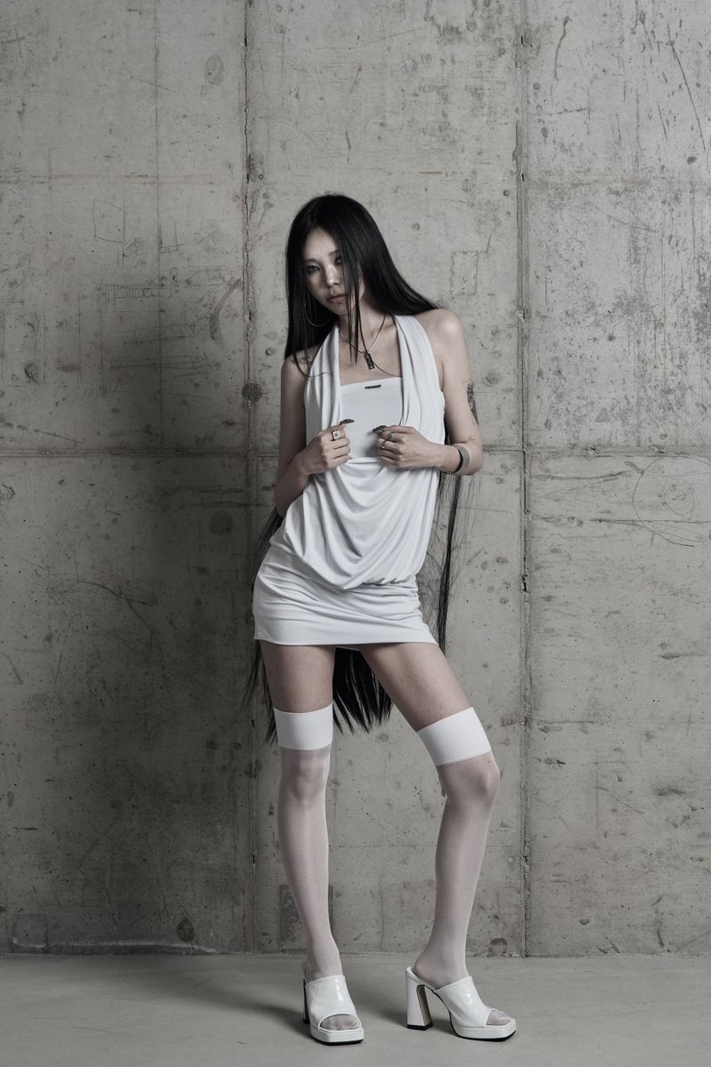 [label] cowl-neck side lace-up one-piece WHITE