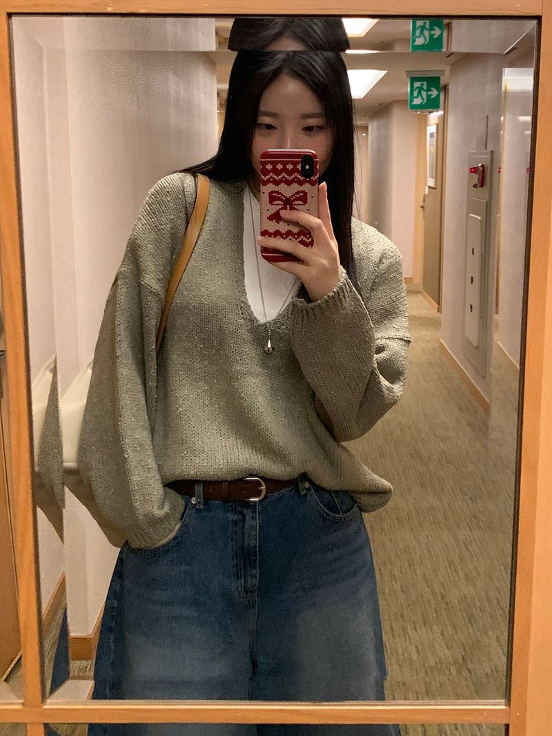 [MADE] Rieze Deep V Knit