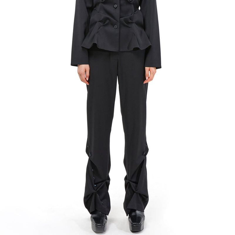 KIMZISU（キムジス）の「DOZI - Beaded Slim Trousers _ Black（Pants）」