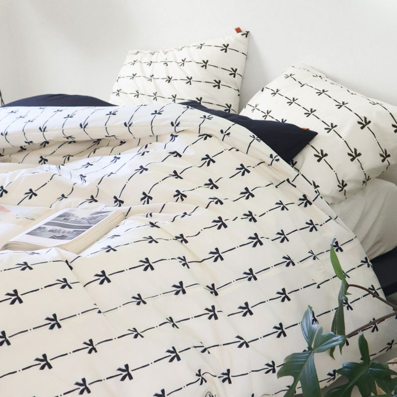 Ribbons pillow case