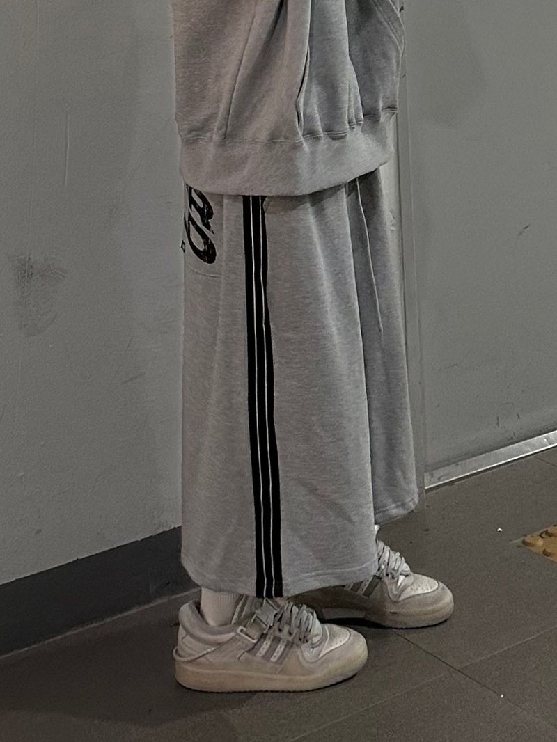 world tape shorts