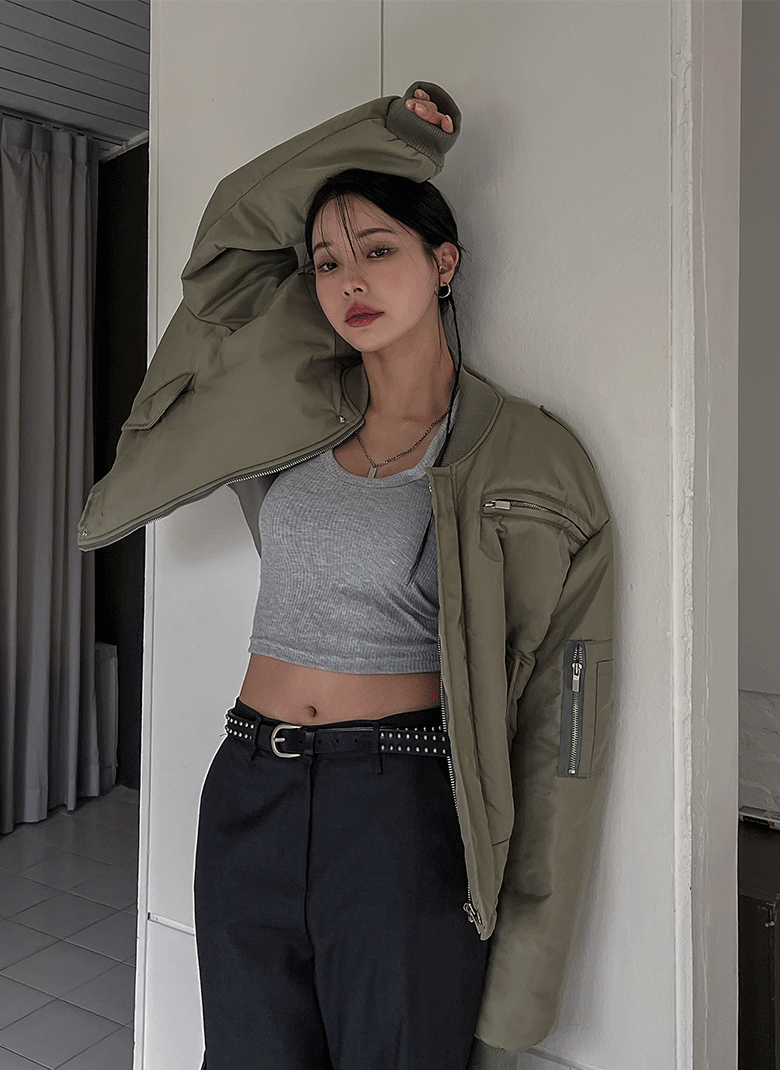 ULAN（ユレン）の「(UNISEX) ボルンセミクロップフライトジャケット（Jackets/Outerwear）」