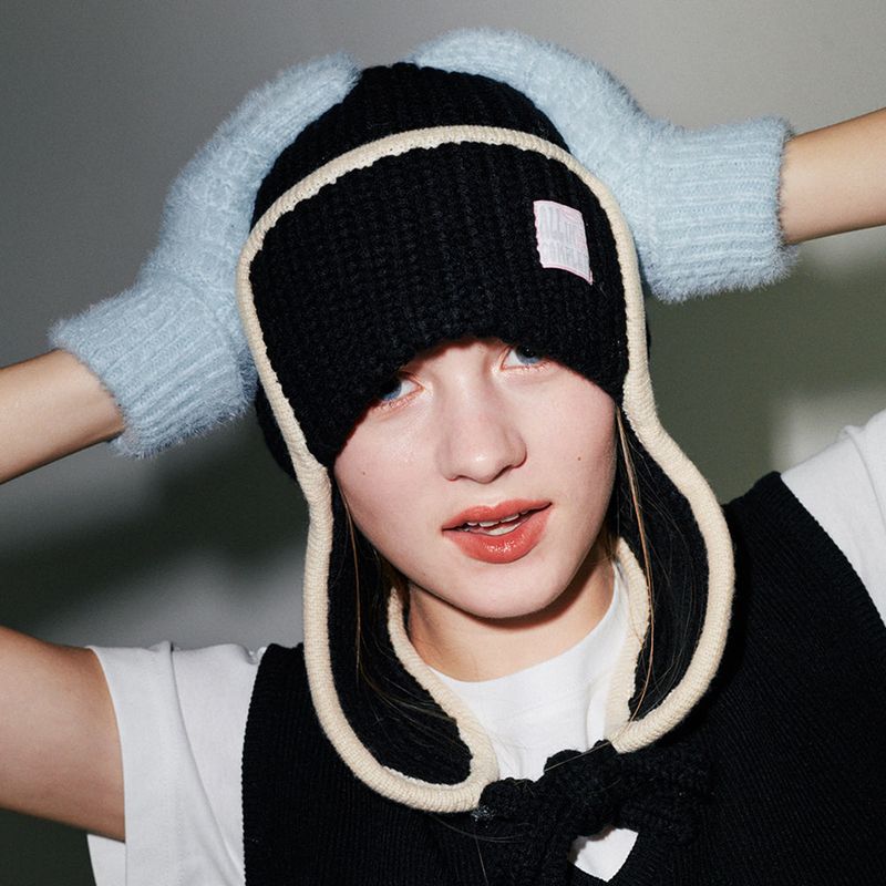 Edge Ear Flap Beanie (Black)