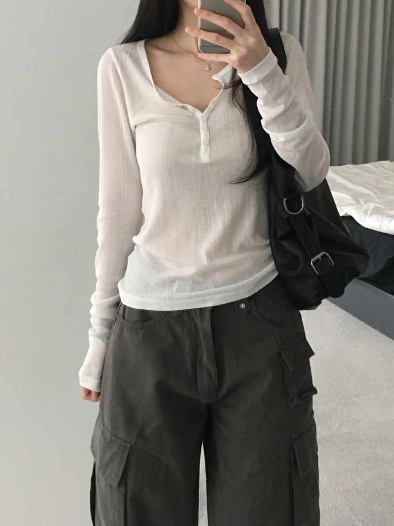 button long-sleeved T-shirt (2 colors)