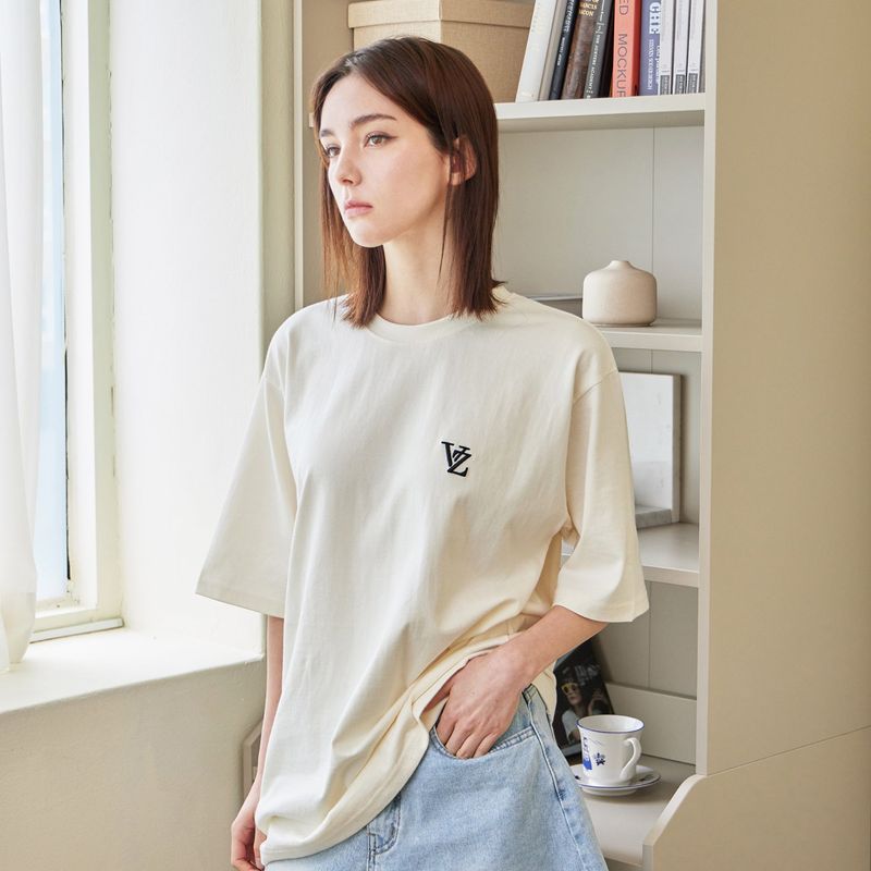 VARZAR(バザール)の「VZ 3D Logo T-Shirts / Cream(Tops)」