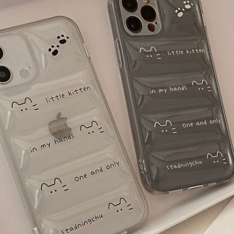 standingchu（スタンディングチュウ）の「standingchu Little kitten Padded case（Smartphone Accessories）」
