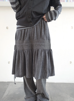 bold shirring skirt