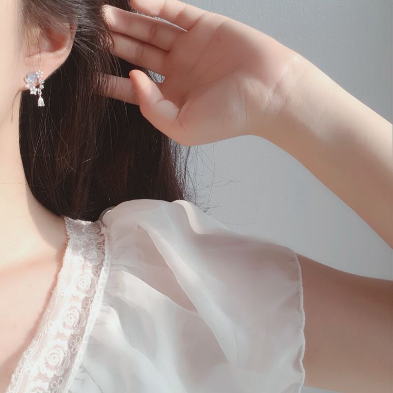 Morning Dew Piercing - Light Blue