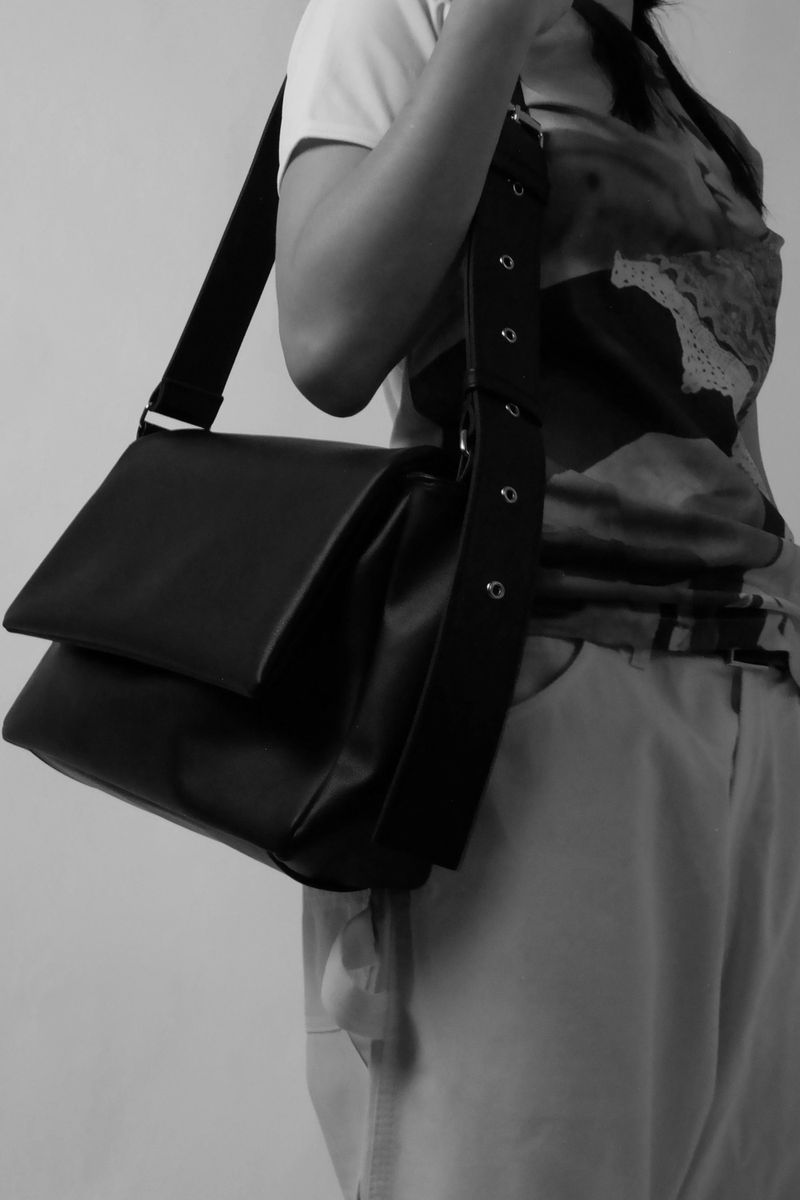 meetmetmeet（ミートメットミート）の「punch rectangle black（Bags）」