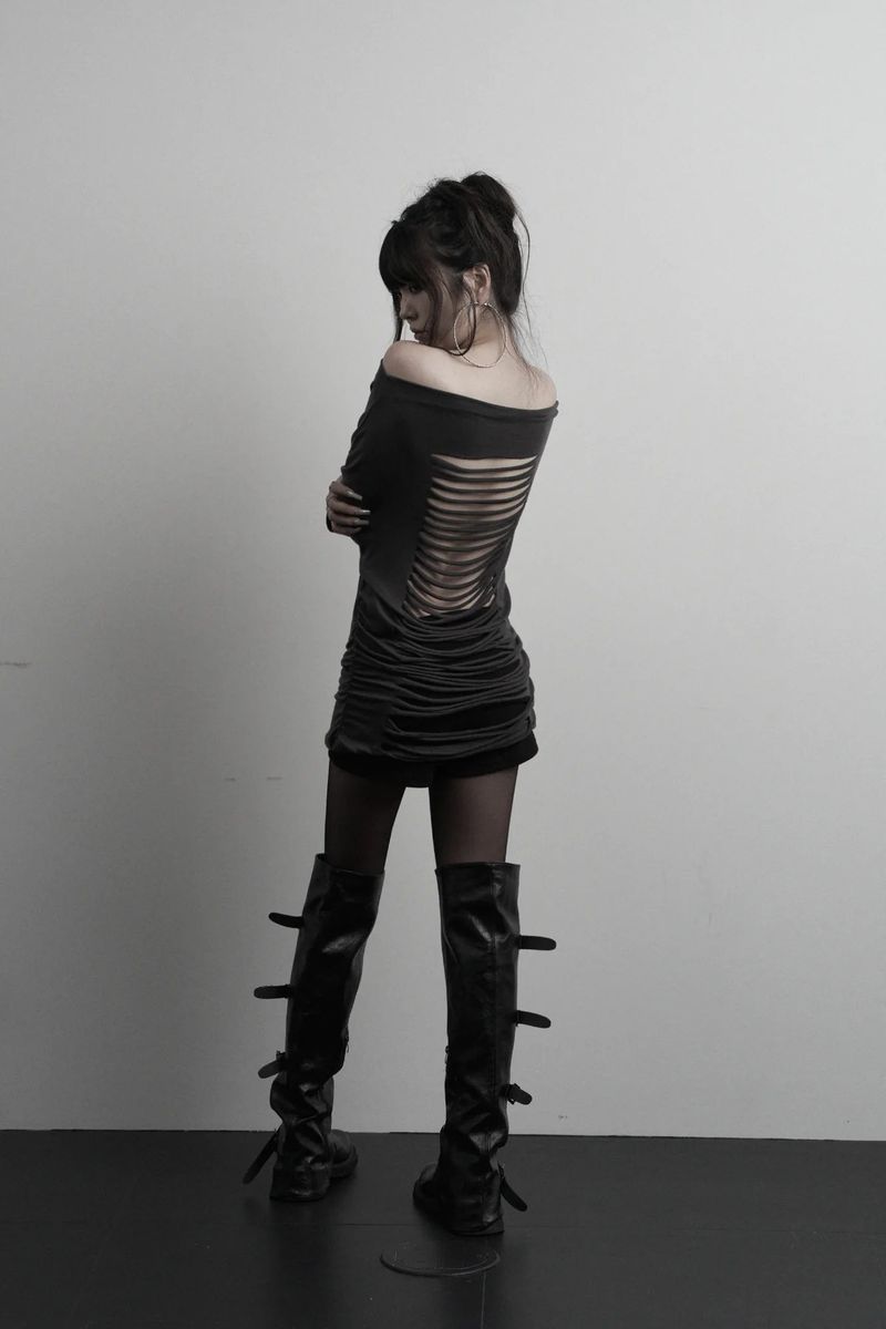 [label] back damage off-shoulder top (charcoal)