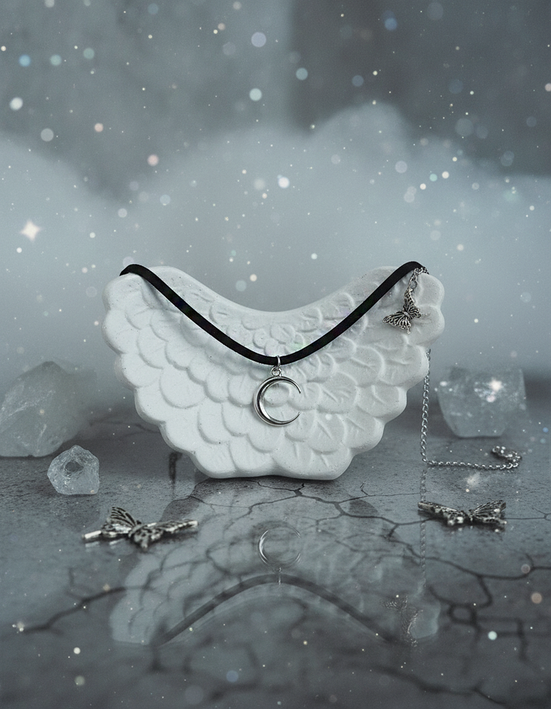 Crescent Moon Choker - Silver Color