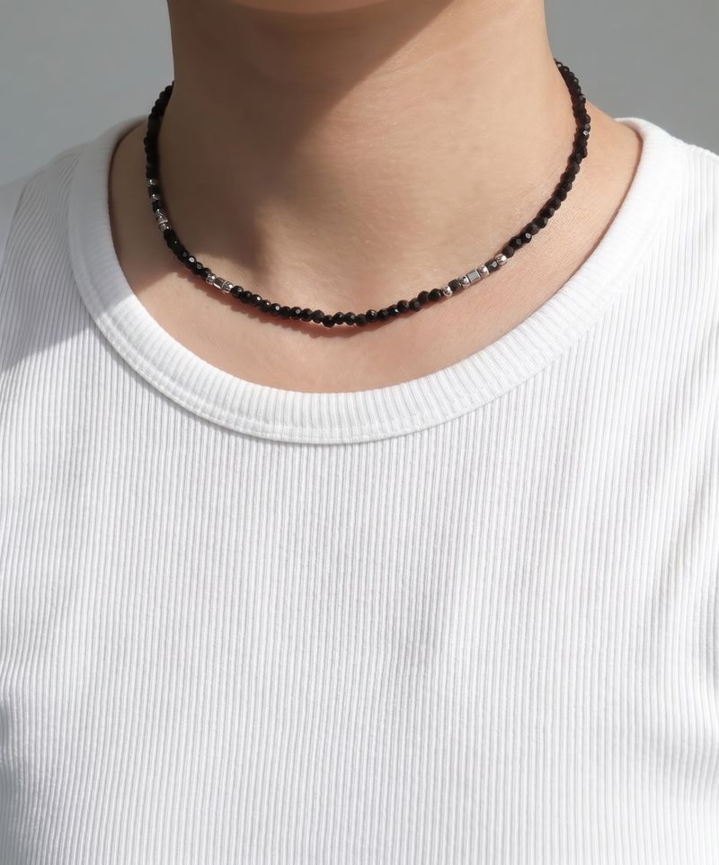 Men’s black beaded necklace_CLEF TONIC STONE NEC
