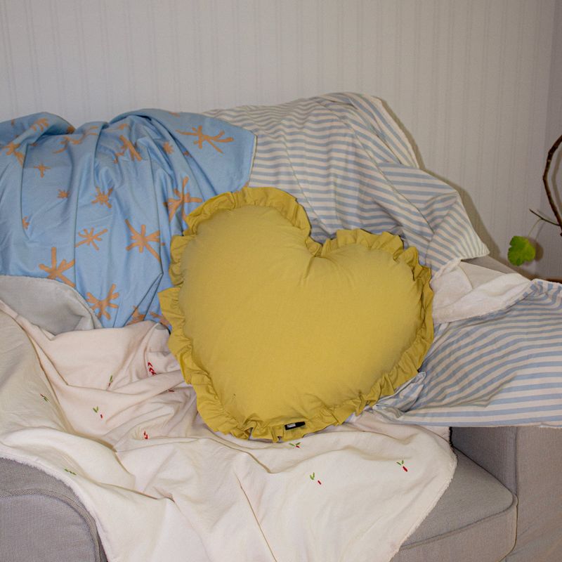 Heart Frill Cotton Cushions