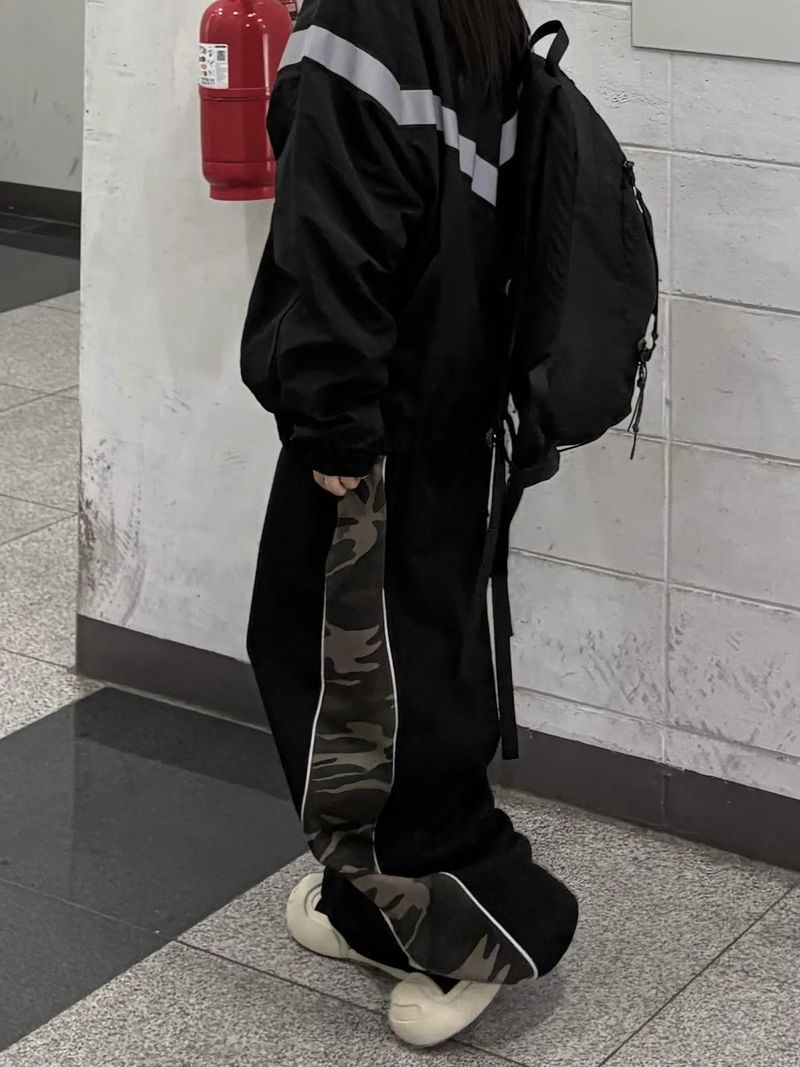 camo panel piping sweatpants