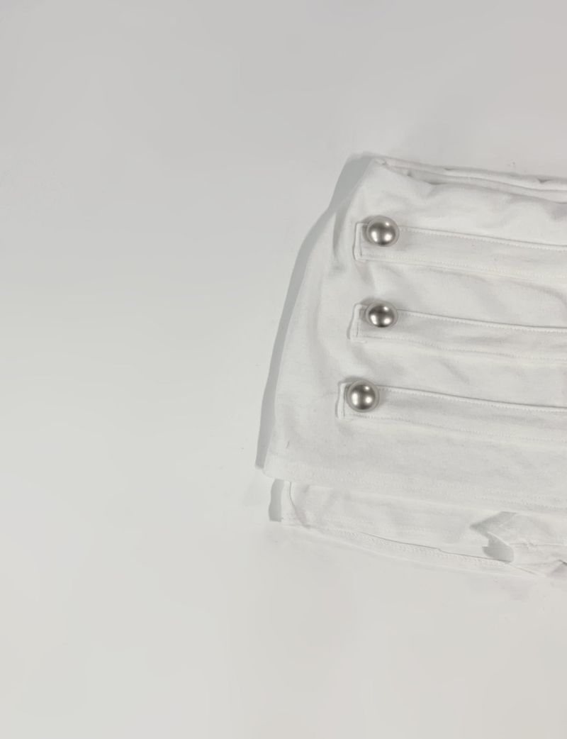 Trony button low-waist skirt (white)