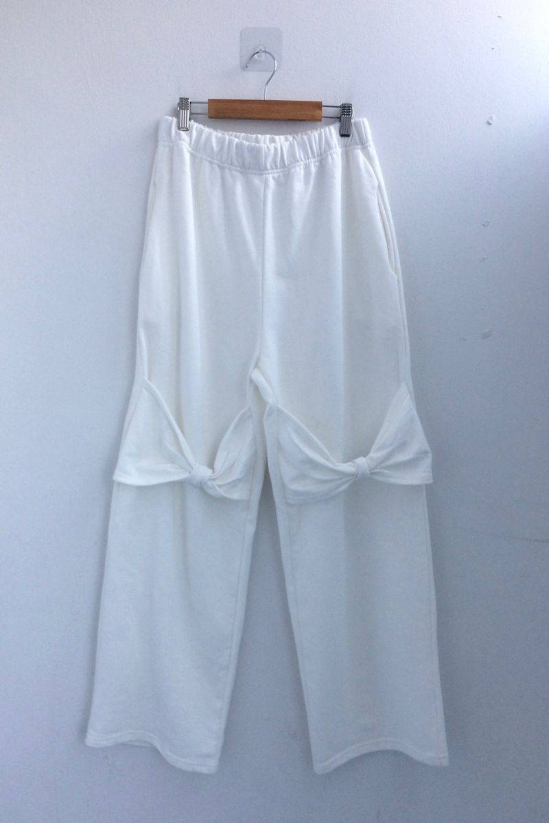 Double ribbon knee-point pants