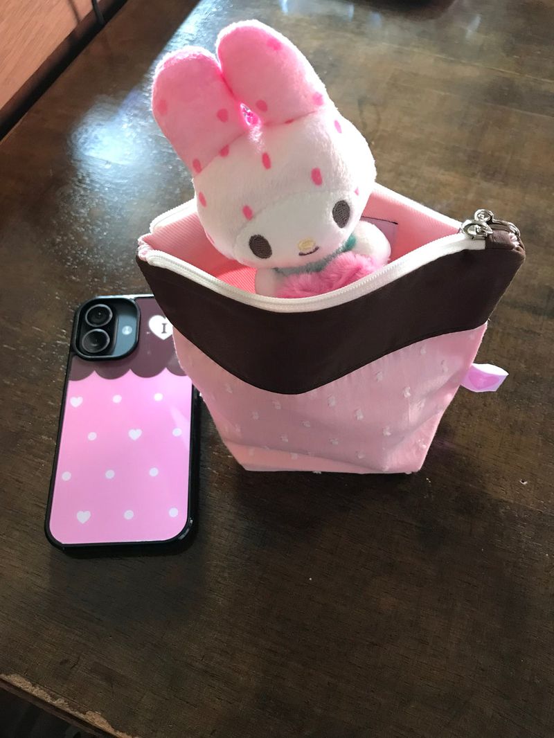 choco love berry pouch / 2 colors