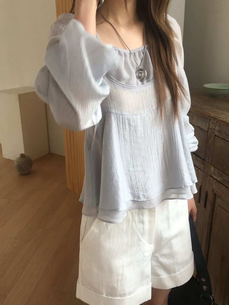 Chowon blouse