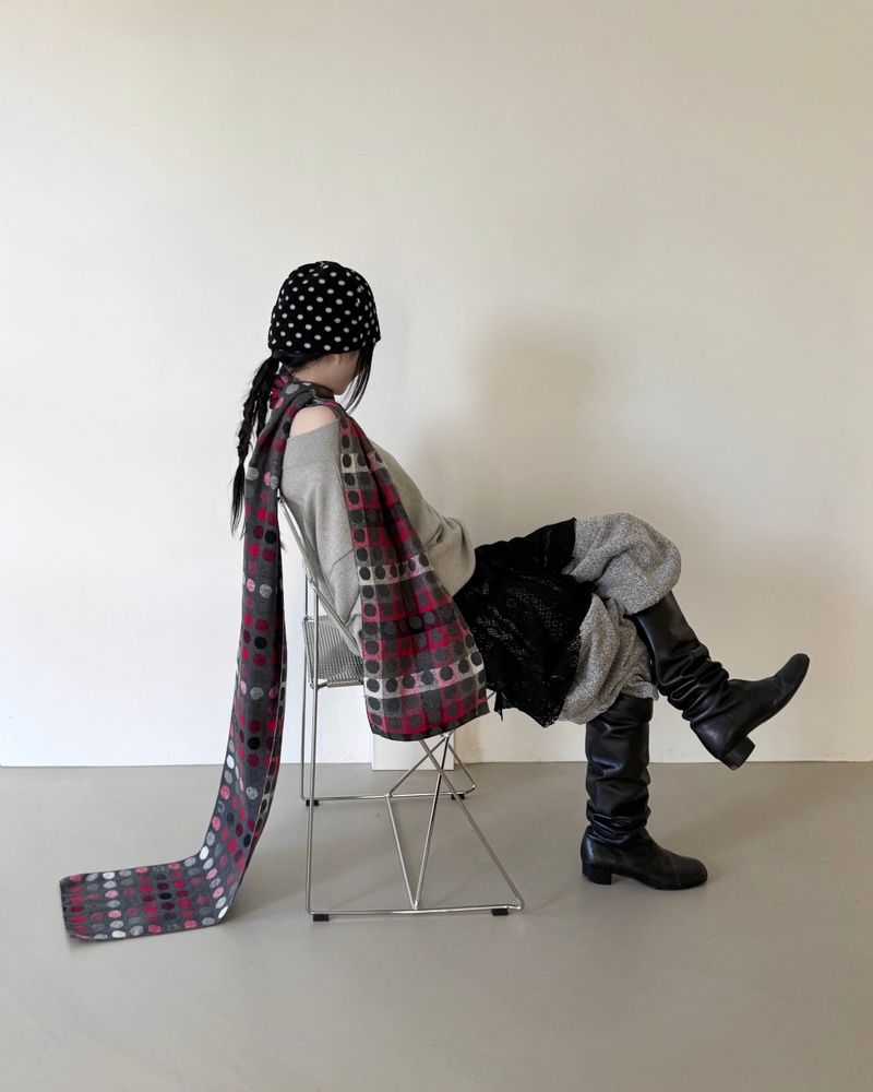 Pixel Dot Check Muffler