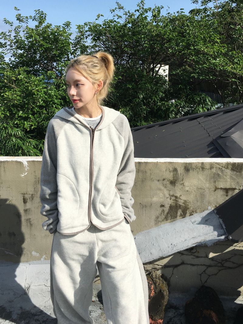 [SET] Fluffy Winter Fleece Zip-Up (3c)