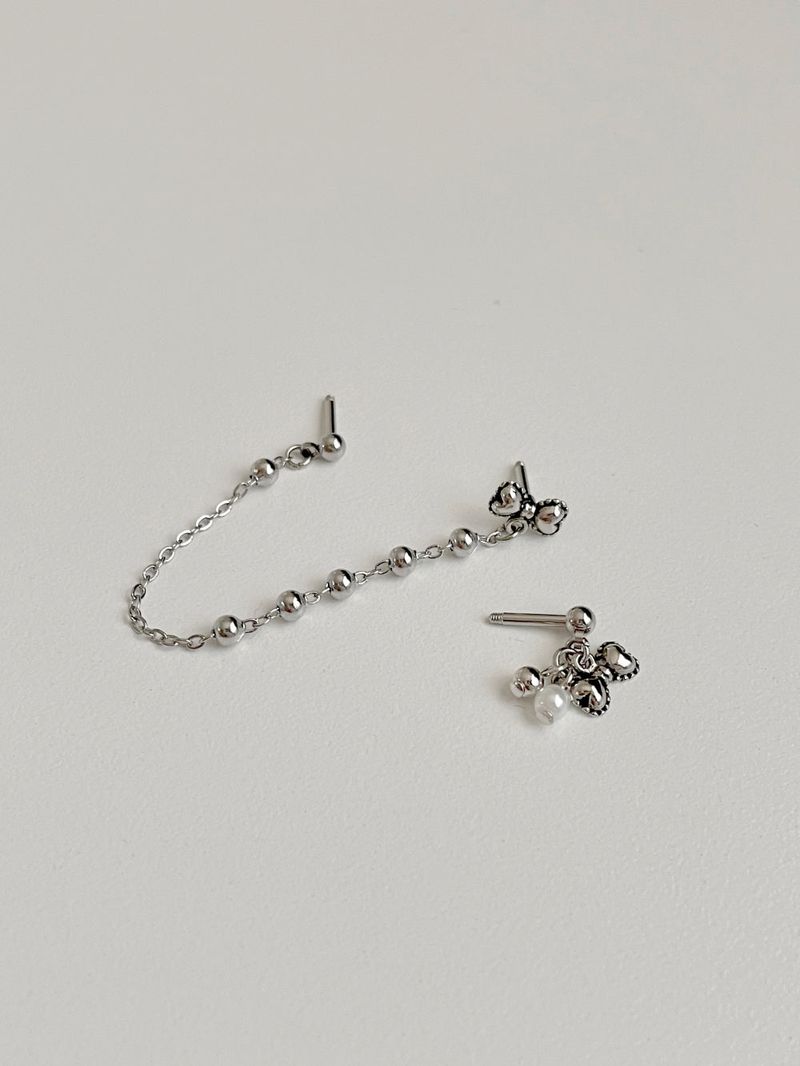 Blingmoon(ブリングムーン)の「Volume ribbon two-pin piercing / 2 option(Accessories)」