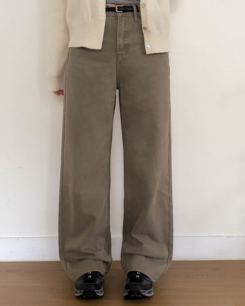 Along wide pants