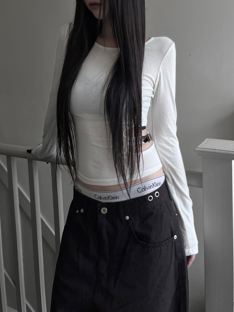 slim buckle hole slit T (2color)