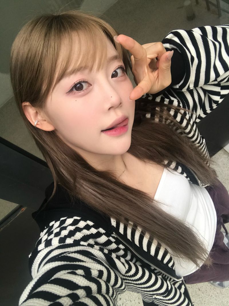 Camila stripe zip up