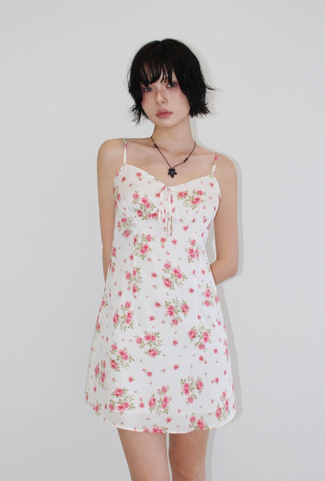FLORET CORD NECKLACE
