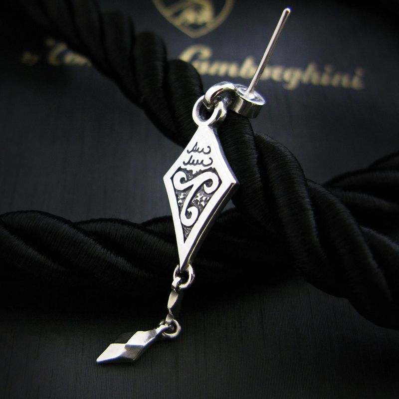 BT dia-D silver earring