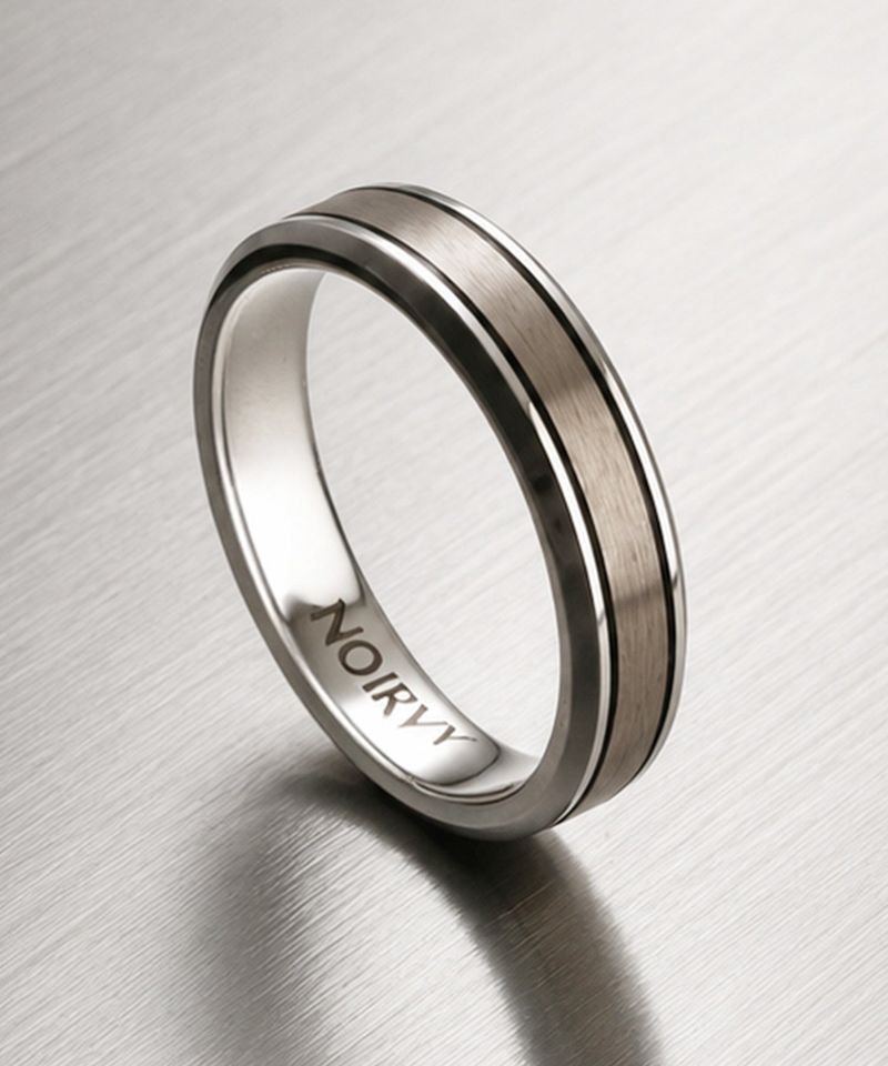NR-305 Minimal Curve Line Couple Ring