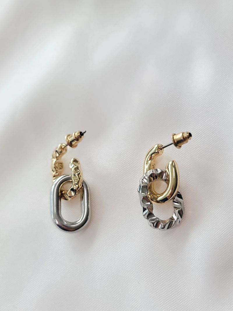 Knocked Unbalance separate earrings