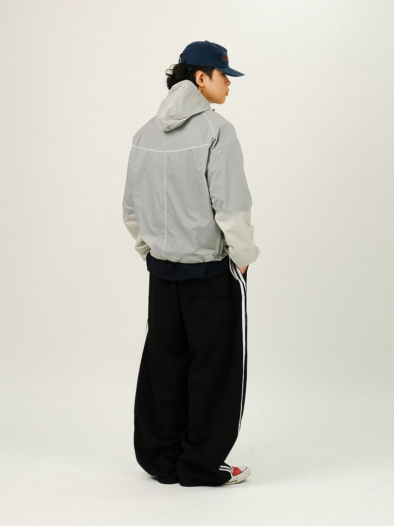 Light Nylon Hoody Windbreaker