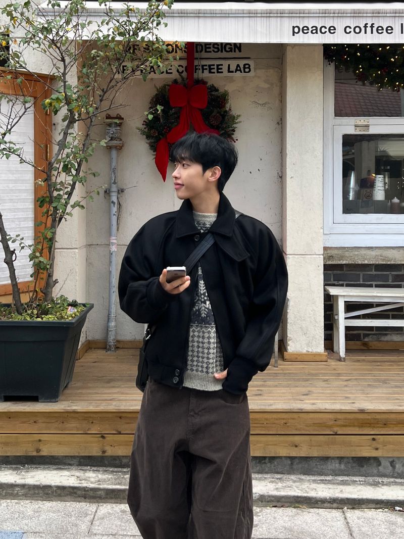 ESOO(イス)の「Aki Wool Collar Warmer Winter Blouson (2 Colors)(Jackets/Outerwear)」