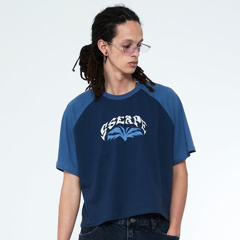 Sserpe（セルぺ）の「Mans Raglan Crop Half Sleeve T Navy（Tops）」