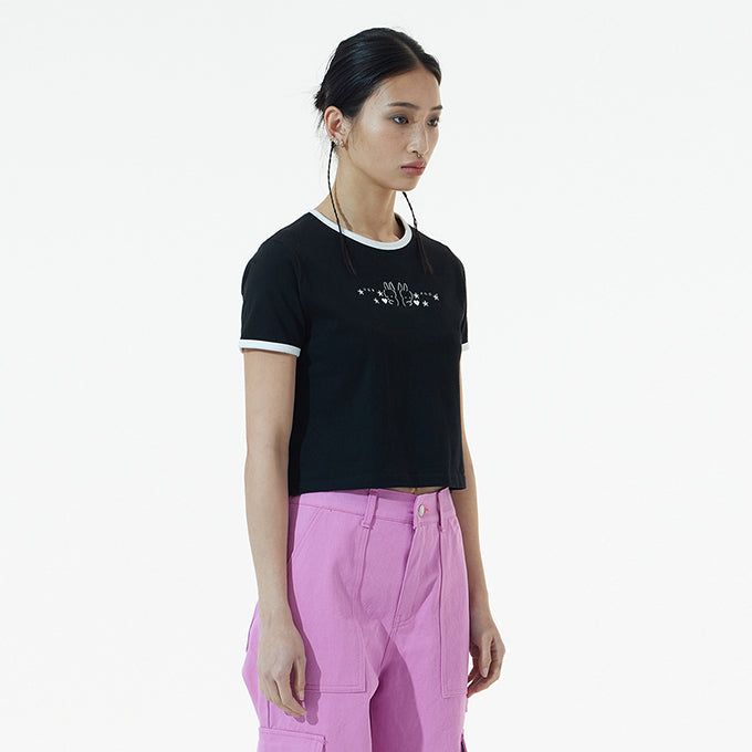 ANDTHEOTHER(アンドジアザー)の「BLACK RABBIT EMOJI CROP T-SHIRT(Tops)」