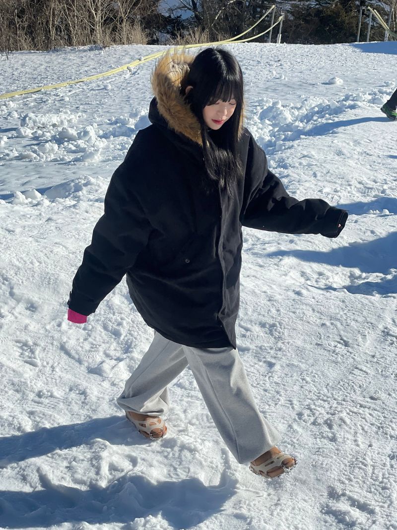 Snowy mountain fur jumper