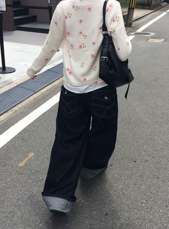 Nyoa Flower Button Knit Cardigan