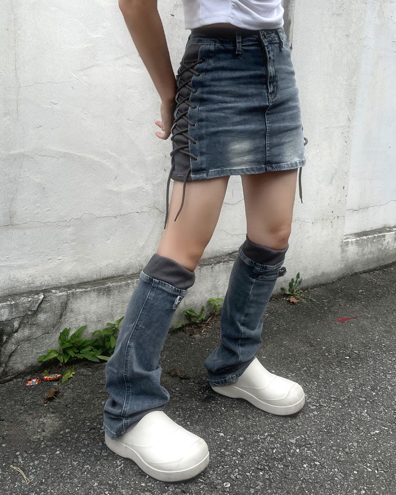heenytsuki（ヒニツキ）の「Y2k rock chic Corset Washing Skirt (leg warmer set)（Skirts）」