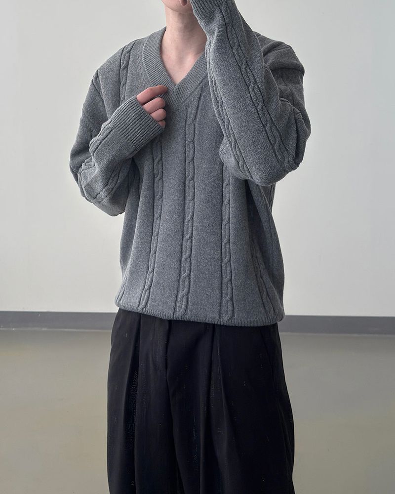 Melter Semi-Cropped Cable V-Neck Knit