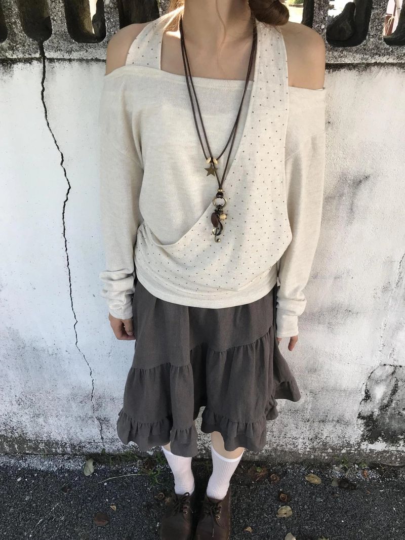 Lodi dot off-shoulder knit