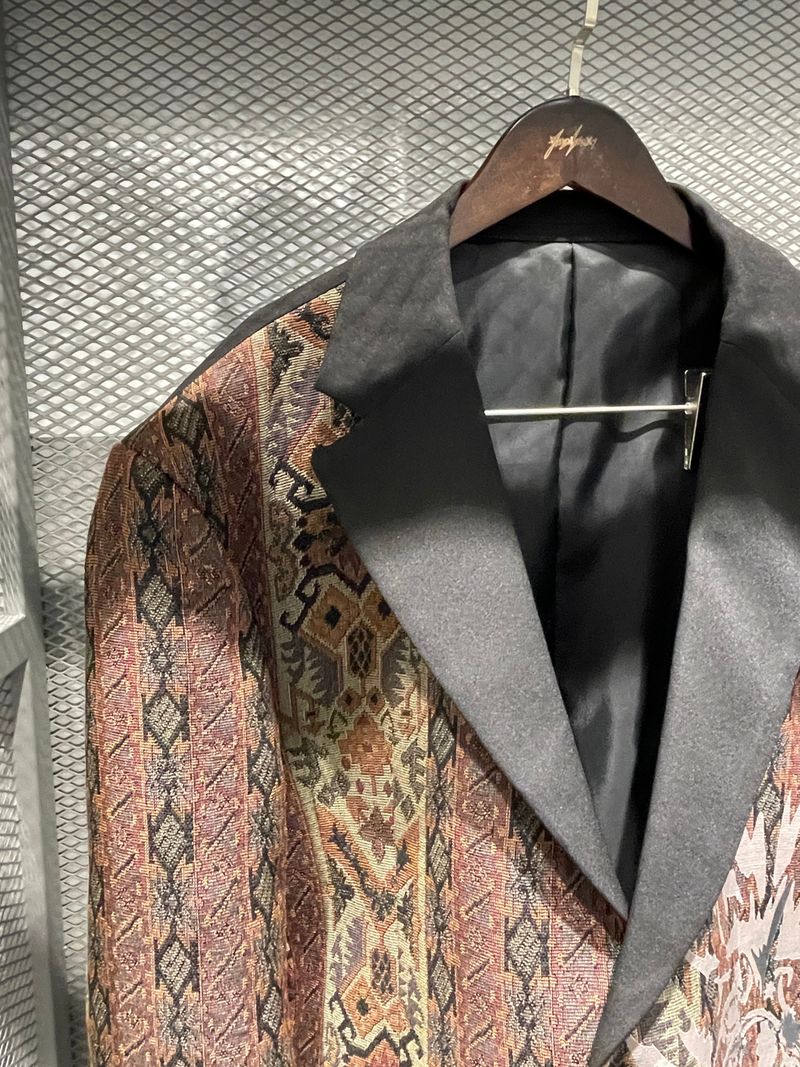 Rust Pattern Suit