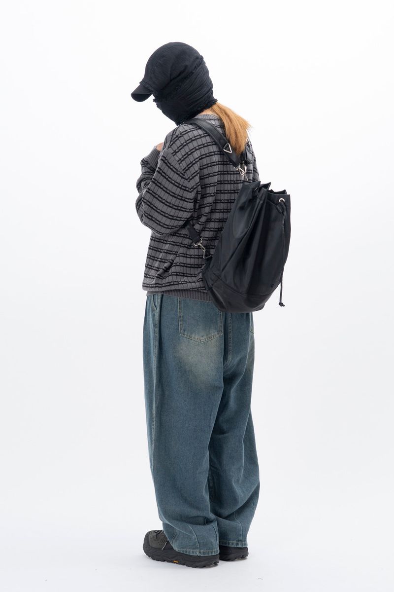 Nylon slingback bag