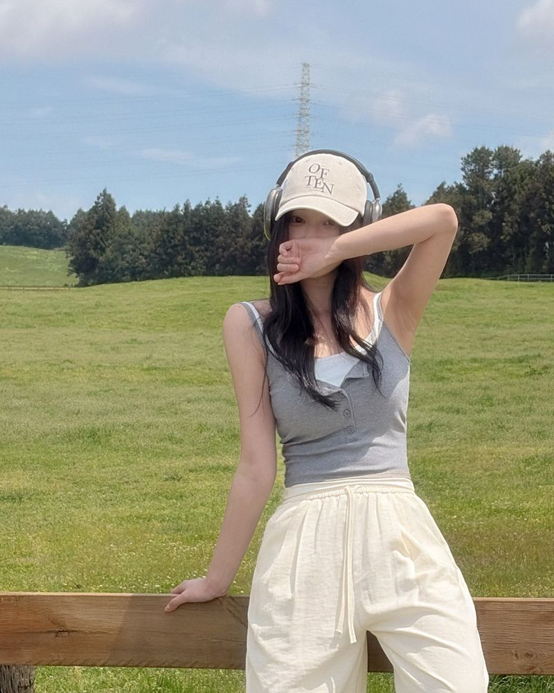 Betts layered sleeveless (with built‑in cups)