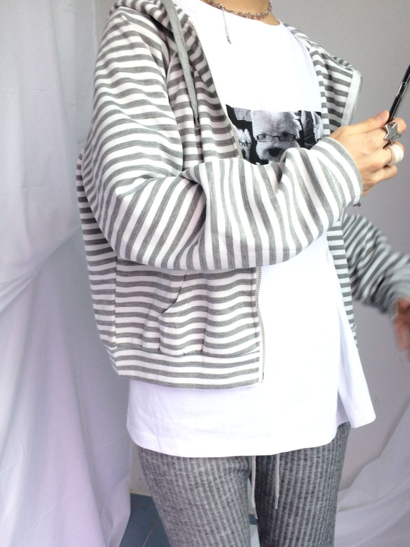 Stripe Semi-Crop Hooded Zip-Up