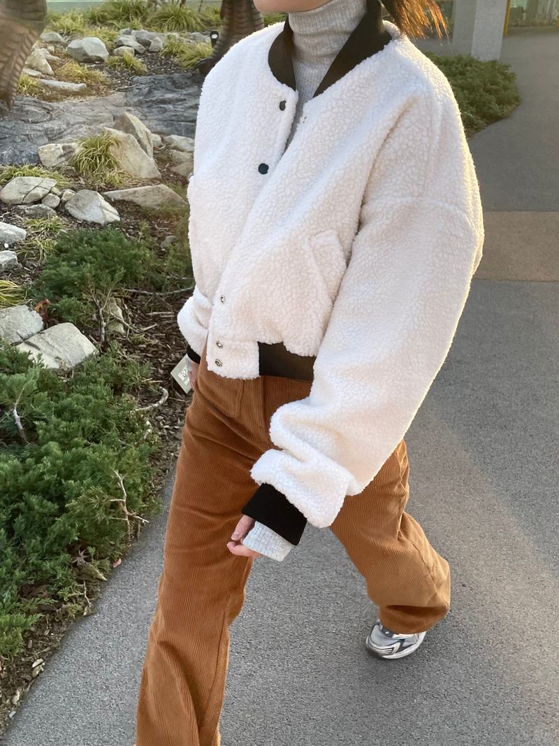 Softly corduroy boot-cut pants