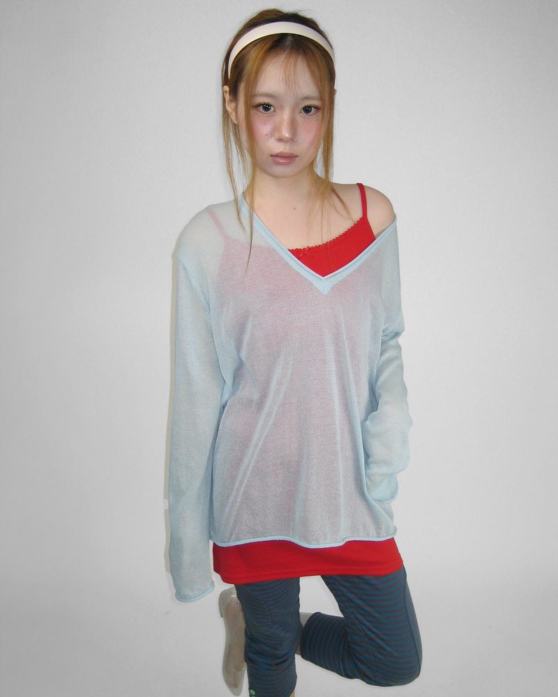 AIRY SUMMER V-NECK KNIT