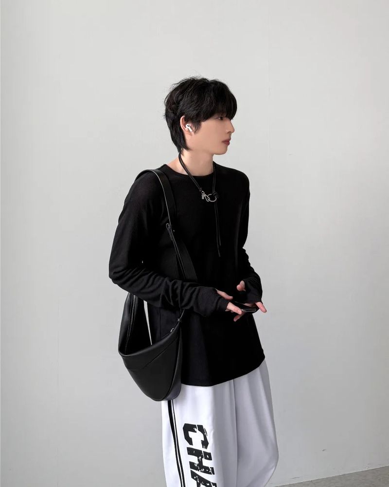 YOURNUS（ユアナス）の「シオリウォーマー長袖Tシャツ（トップス）」
